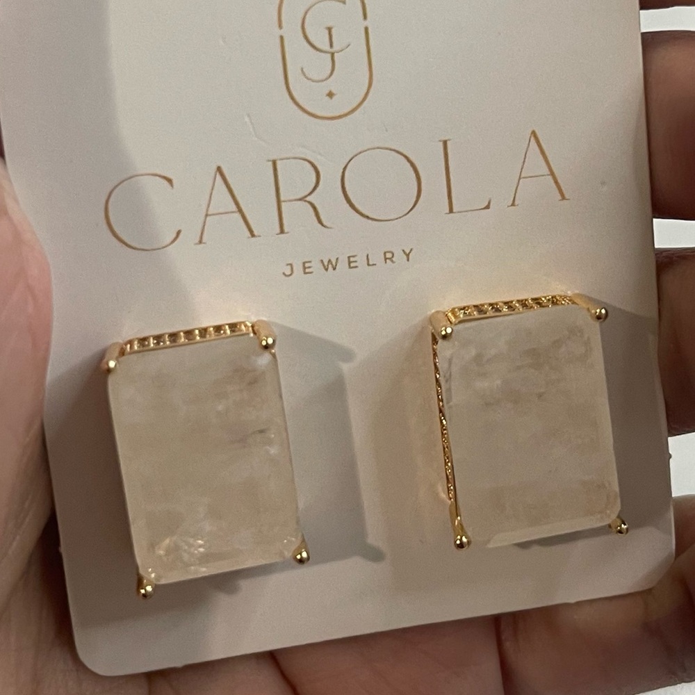 Gorgeous Trendy Cloudy White Gemstone 18k Gold Plated Zircon Stud Earrings